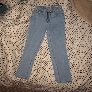 super cute pacsun mom jeans